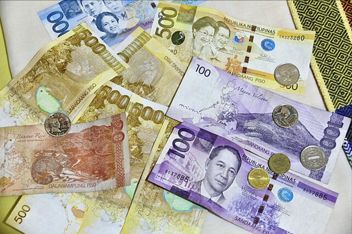 Philippine peso currency - banknotes and coins of Philippine money. Currency symbol: PHP.